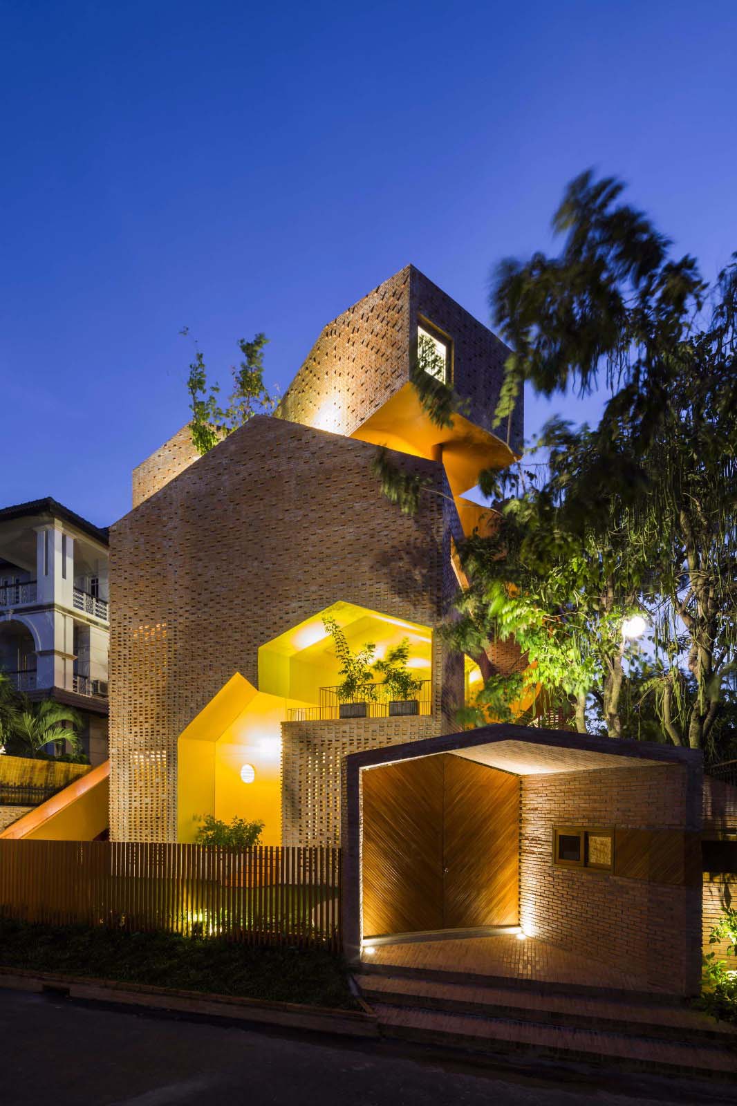 凝固糖果的幼儿园建筑设计