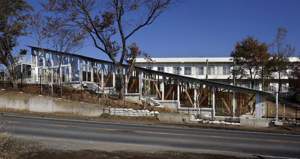 大楼梯式的幼儿园建筑设计